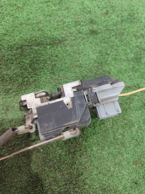 Замок боковой двери лада калина 2007 11193