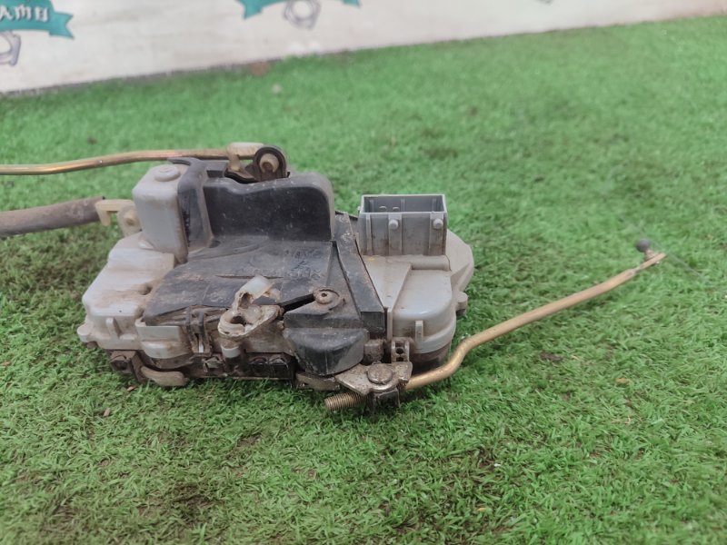 Замок боковой двери лада калина 2007 11193