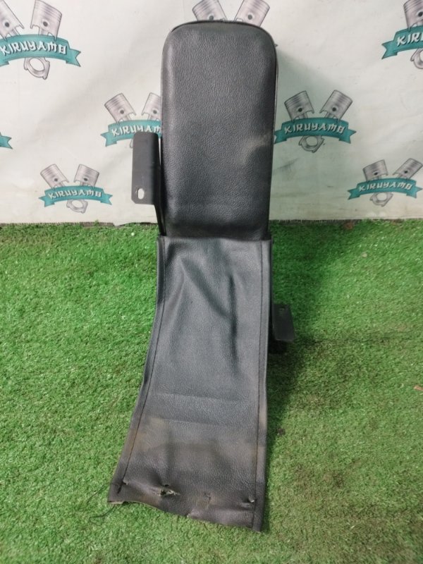 Подлокотник лада 2106 1997 2106