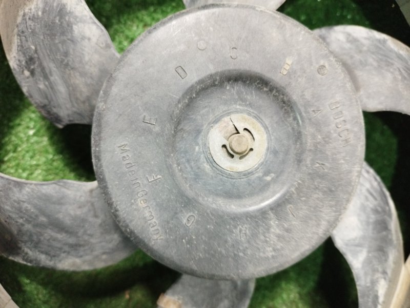 Вентилятор охлаждения радиатора Opel Omega