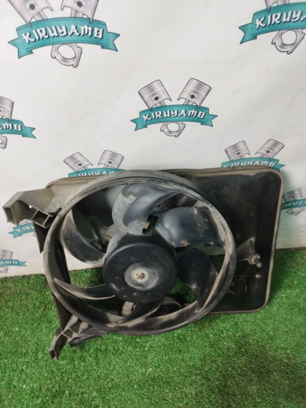 Вентилятор охлаждения радиатора Opel Omega