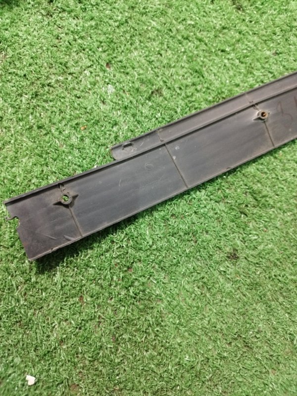 Накладка на порог салона лада 2109 1988 хэтчбек