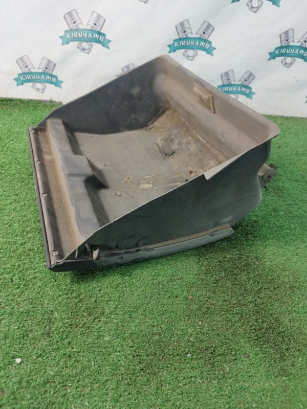 Бардачок лада 21102 2002