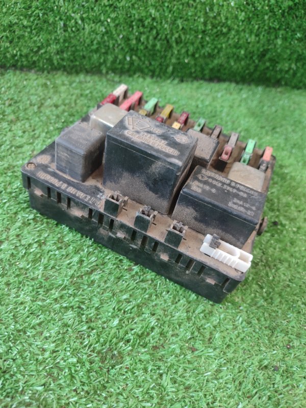 Блок предохранителей лада 21102 2001 2110