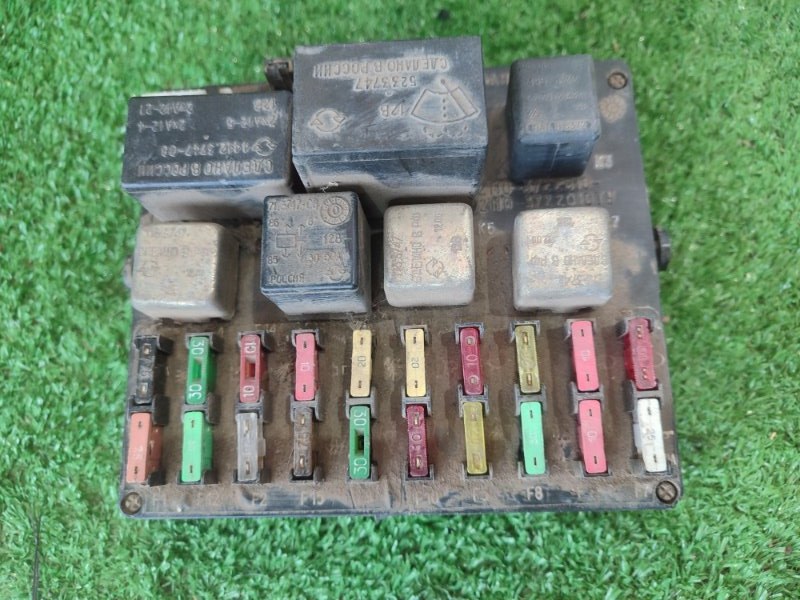 Блок предохранителей лада 21102 2001 2110