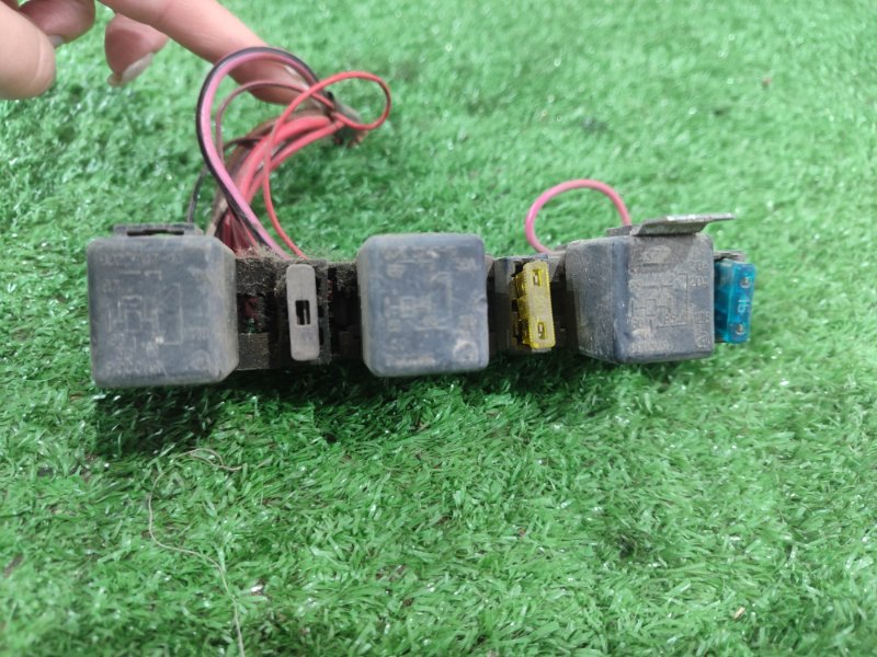 Блок предохранителей лада 21102 2001 2110