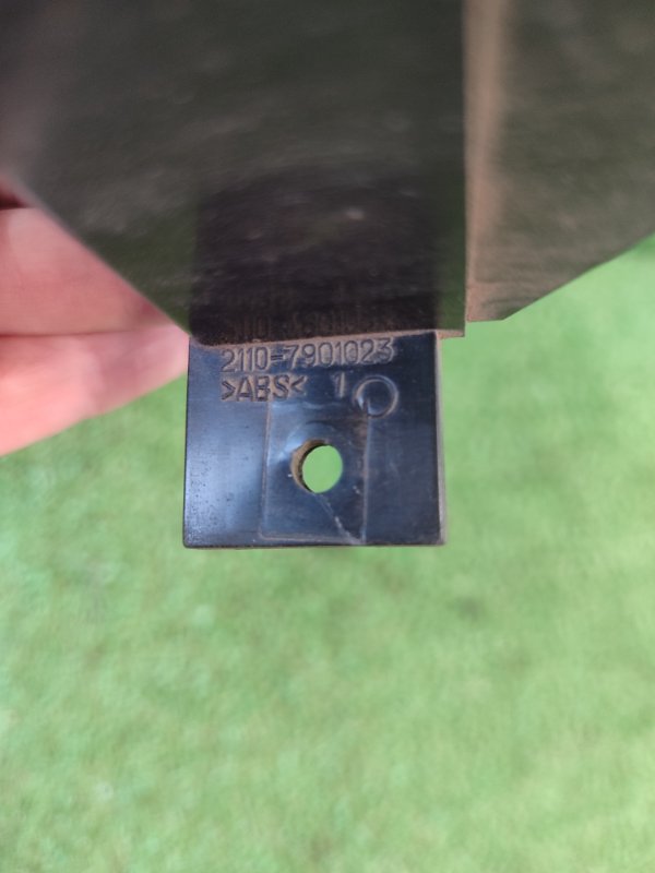 Накладка в салоне лада 21102 2001 2110