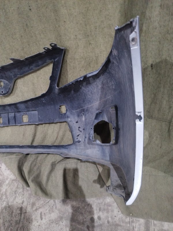 Бампер Toyota Corolla E150