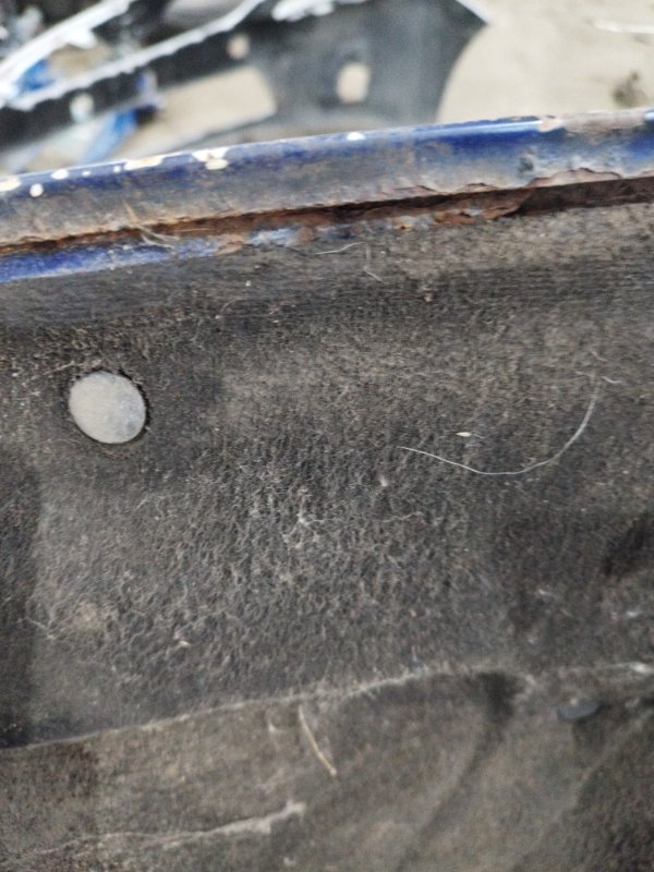 Капот лада 21102 2001 2110