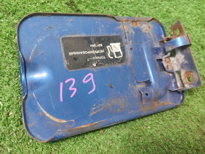 Лючок топливного бака лада 21102 2001 2110