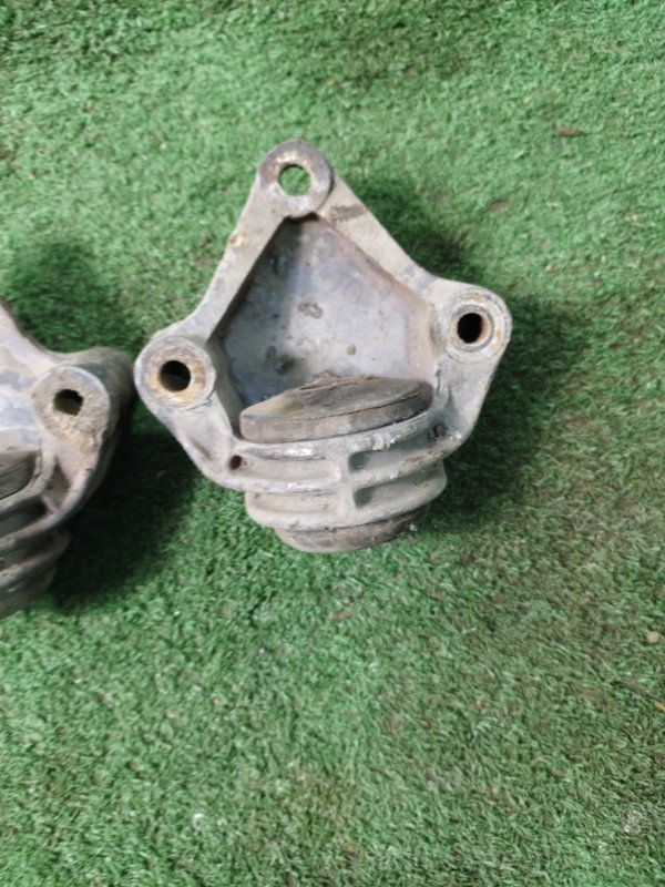 Крепление рычага подвески лада 21093 1994 2109