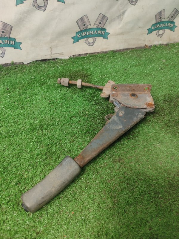 Рычаг стояночного тормоза лада 21093 1994 2109