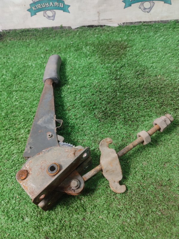 Рычаг стояночного тормоза лада 21093 1994 2109