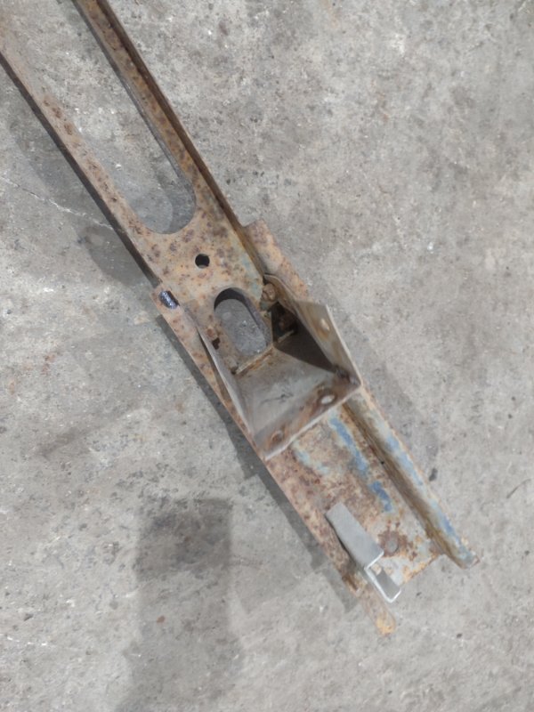 Усилитель бампера ГАЗ Соболь 2217 1999 2217