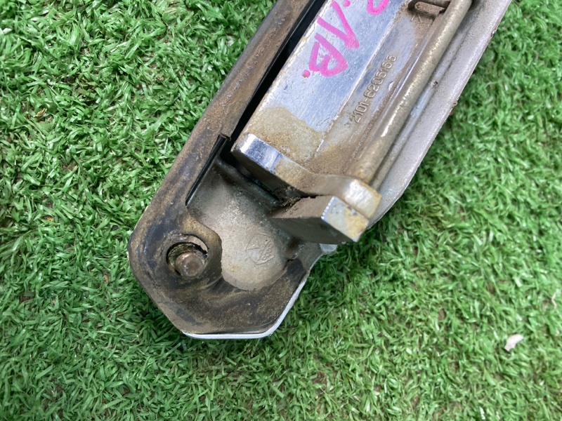 Ручка двери внешняя лада 21063 2106