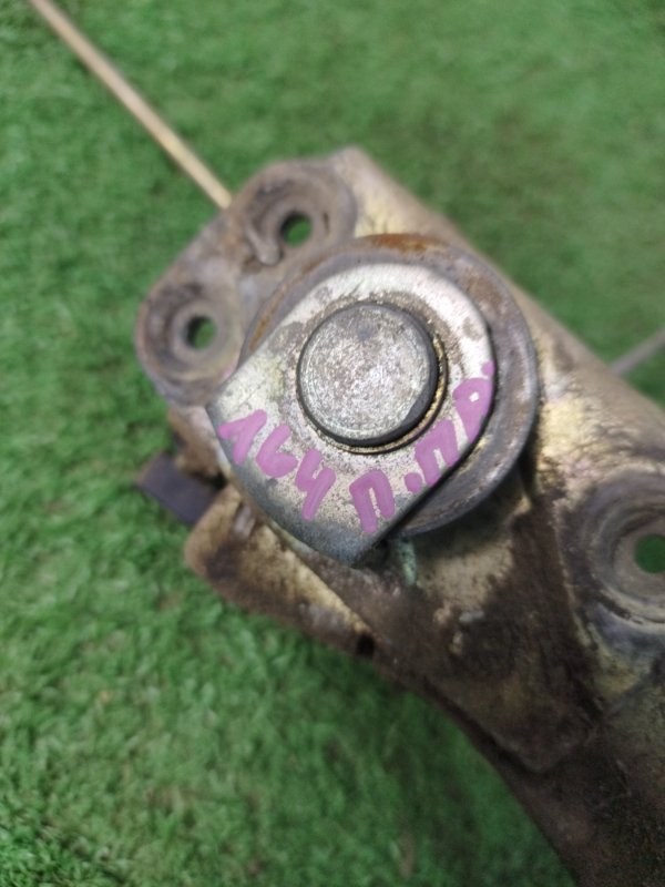 Замок боковой двери лада 2106 1983 21063