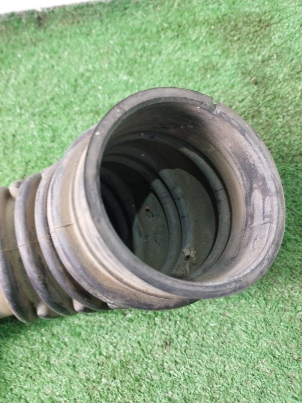 Патрубок воздушного фильтра Toyota Land Cruiser Prado 2008 120