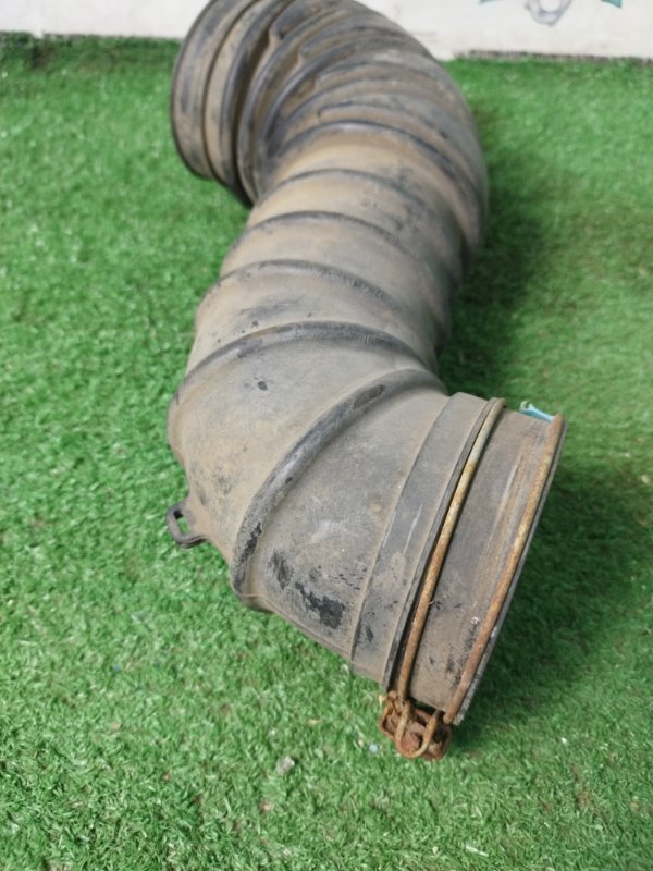 Патрубок воздушного фильтра Toyota Land Cruiser Prado 2008 120