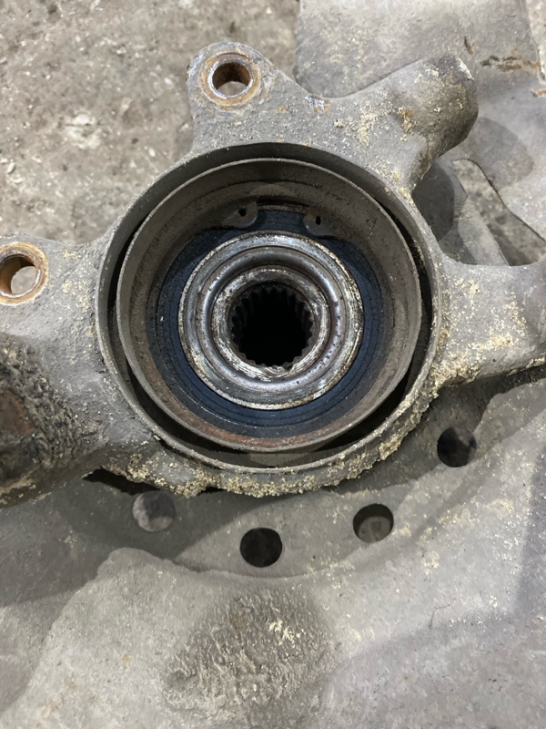 Кулак поворотный лада калина 2007 11193