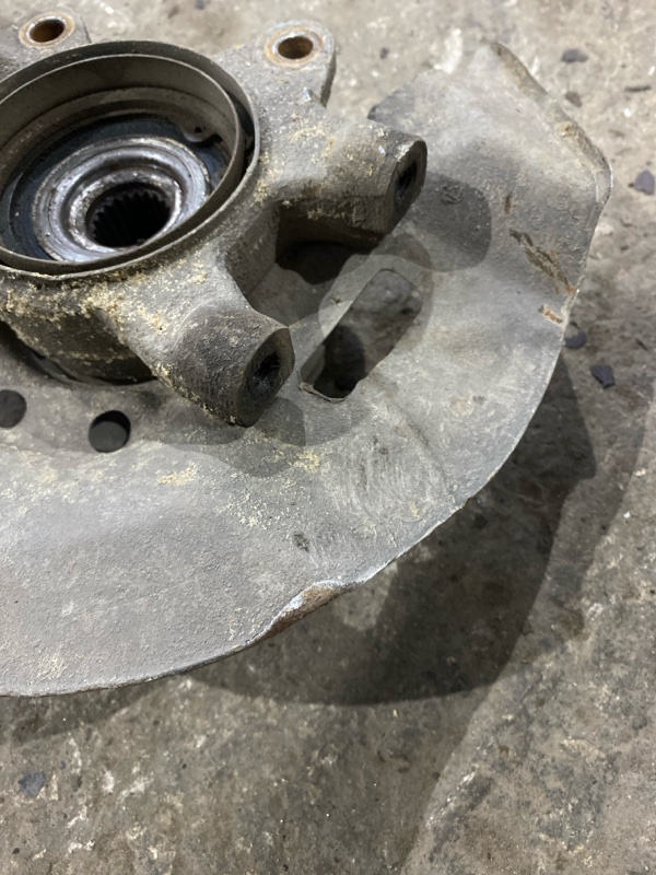 Кулак поворотный лада калина 2007 11193