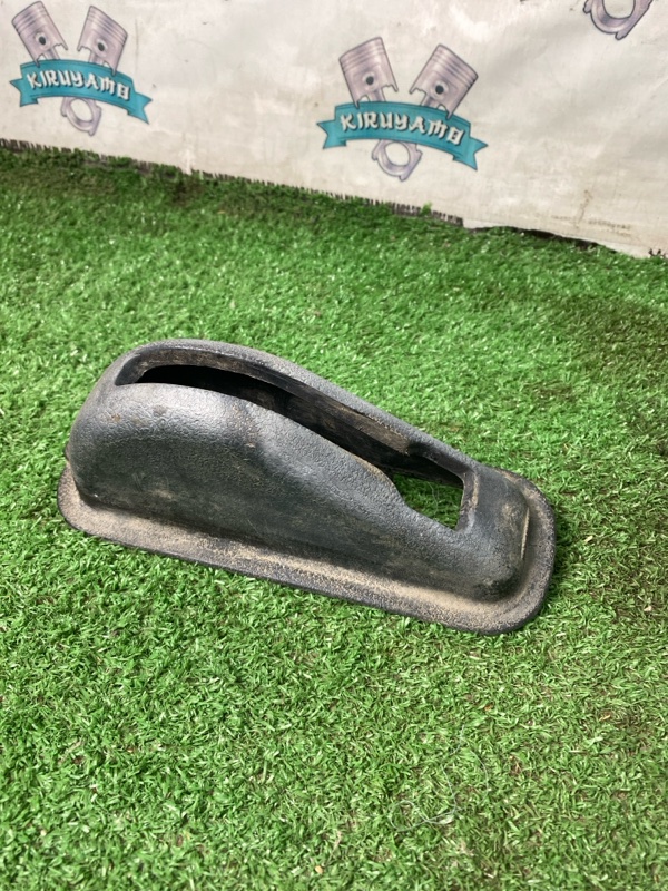 Кожух стояночного тормоза лада 2106 1983 21063