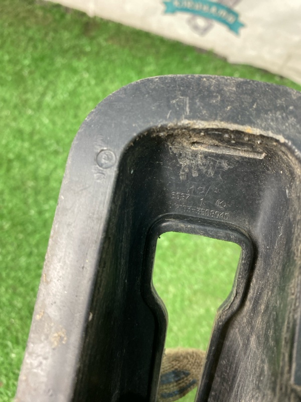 Кожух стояночного тормоза лада 2106 1983 21063