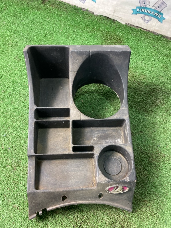 Консоль между сидений лада 2106 1996 21061