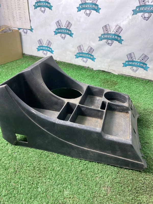 Консоль между сидений лада 2106 1996 21061