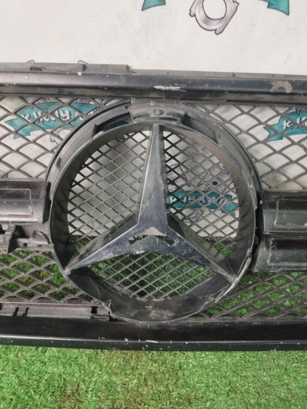 Решетка радиатора Mercedes-Benz G-Class 2013 W463