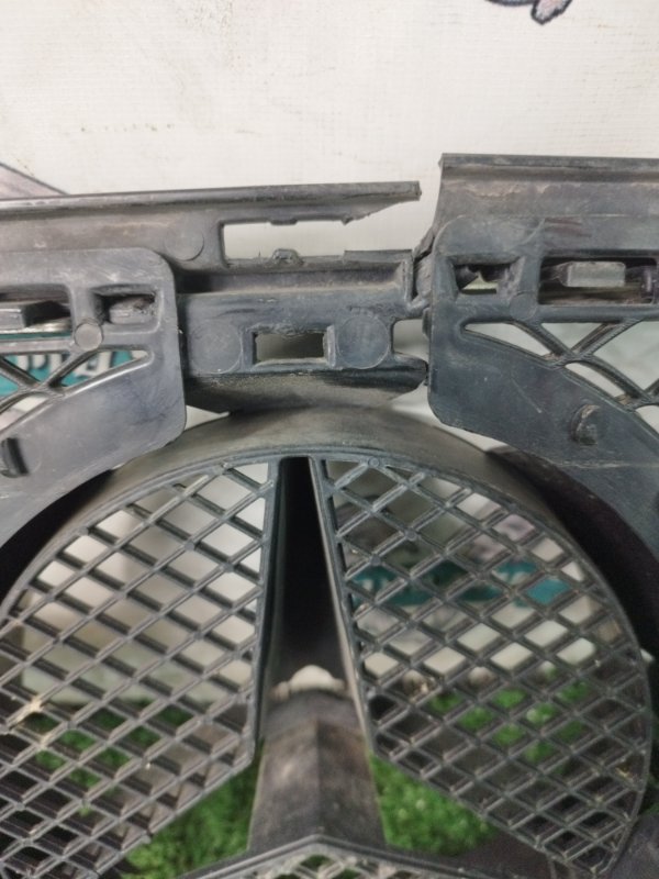 Решетка радиатора Mercedes-Benz G-Class 2013 W463