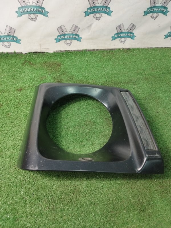 Накладка на фару Mercedes-Benz G-Class 2013 W463