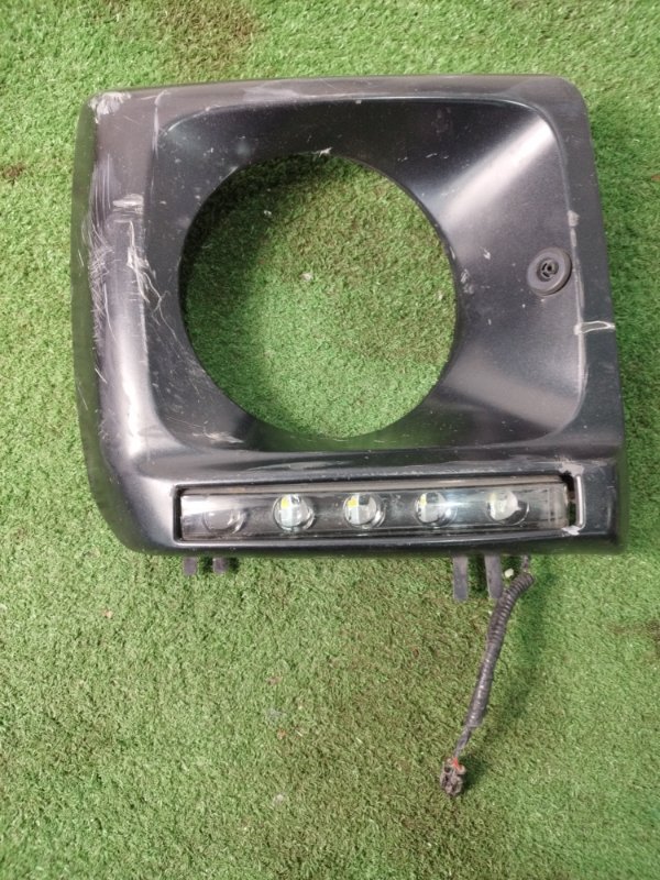 Накладка на фару Mercedes-Benz G-Class 2013 W463