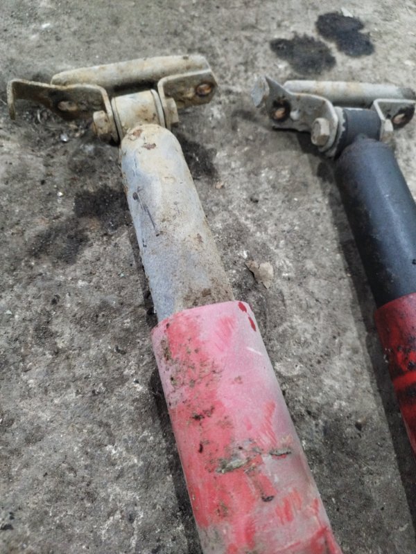 Стойка подвески лада 2105 21053