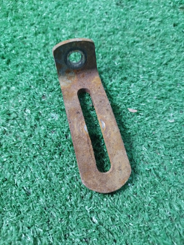 Кронштейн генератора лада 2105 21053