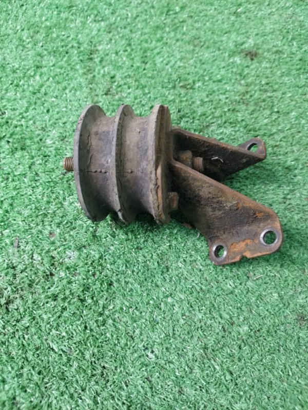 Подушка двигателя лада 2105 21053