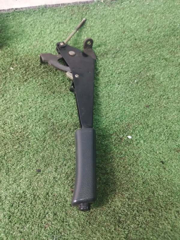 Рычаг стояночного тормоза лада калина 2007 11193