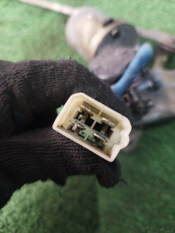 Трапеция дворников лада 2105 21053