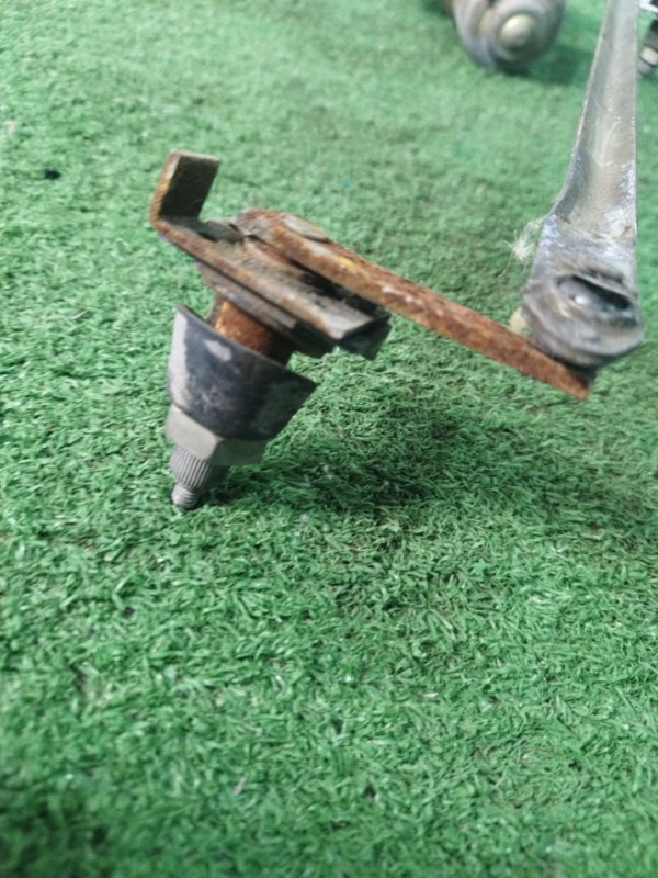 Трапеция дворников лада 2105 21053