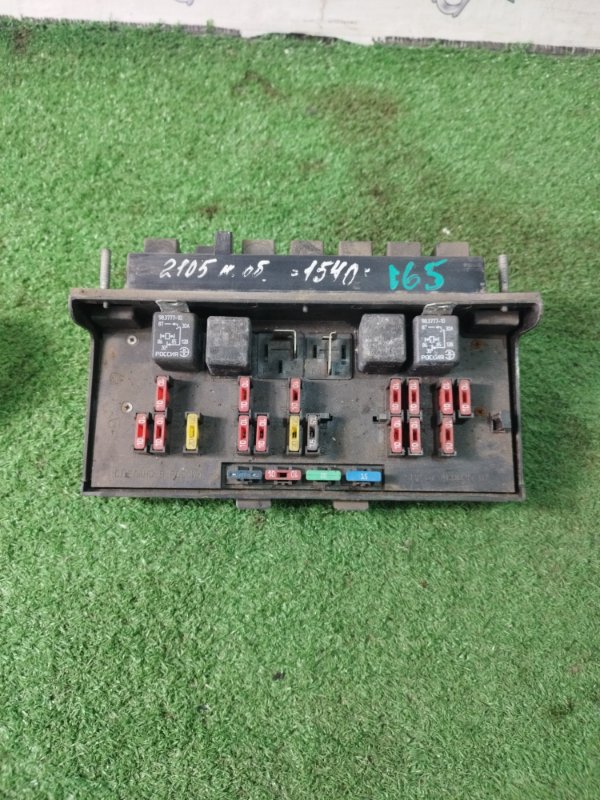 Блок предохранителей лада 2105 21053