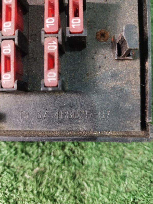 Блок предохранителей лада 2105 21053