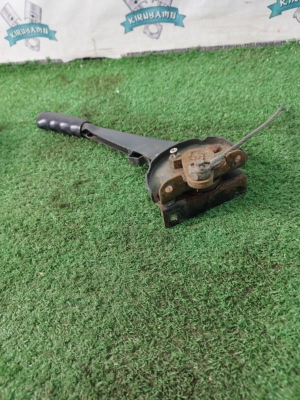 Рычаг стояночного тормоза лада 2106 1996 21061