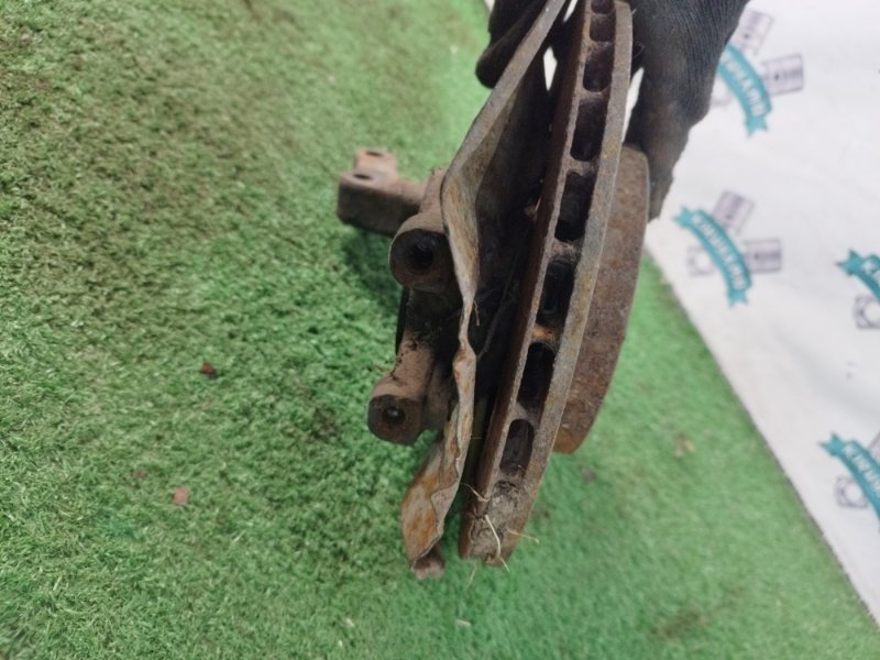 Кулак поворотный лада 21102 2002