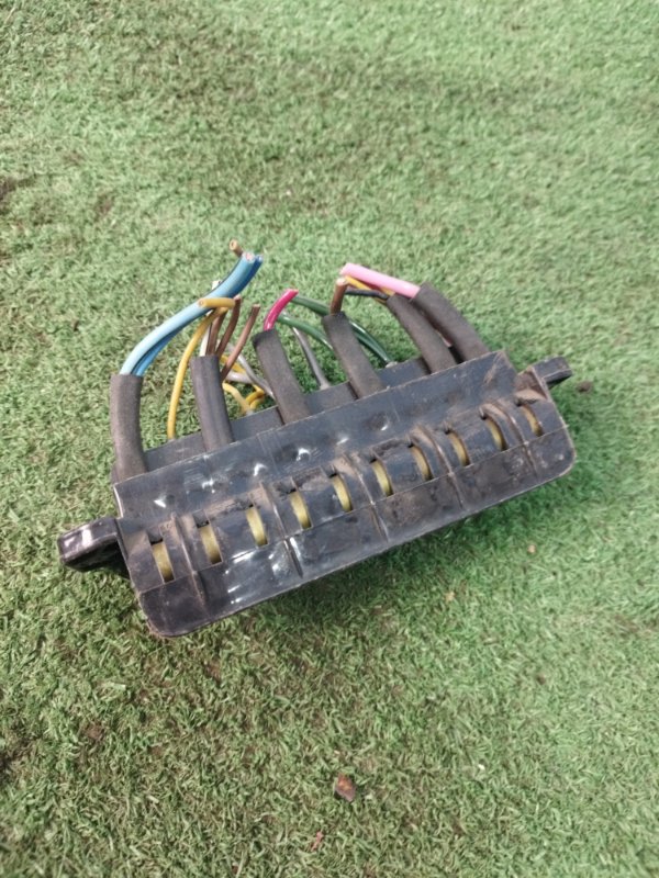 Блок предохранителей лада 2105 21053