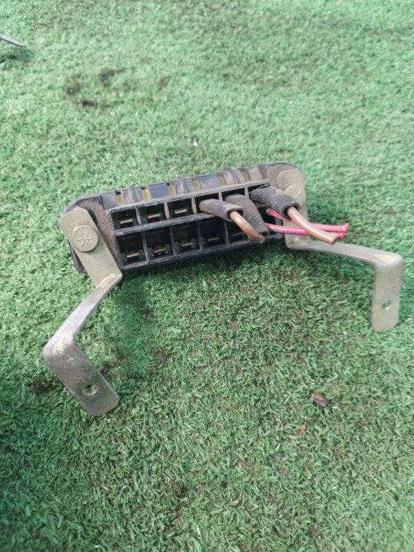 Блок предохранителей лада 2105 21053