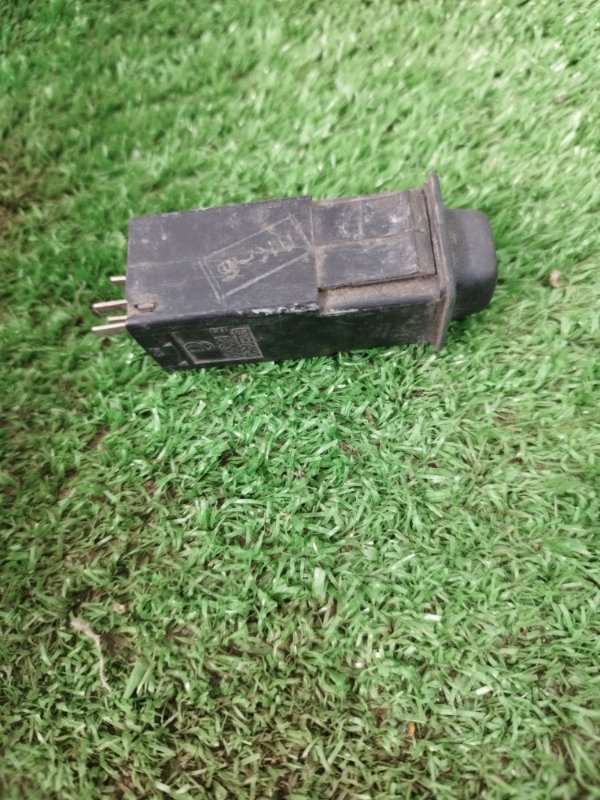 КНОПКА ОТОПИТЕЛЯ лада 2106 1996 21061