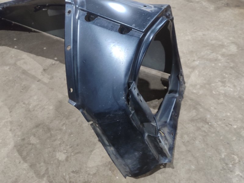 Крыло Mercedes-Benz G-Class