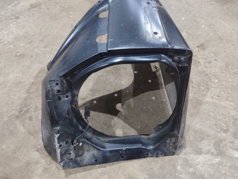 Крыло Mercedes-Benz G-Class