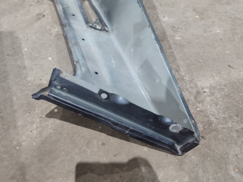 Крыло Mercedes-Benz G-Class