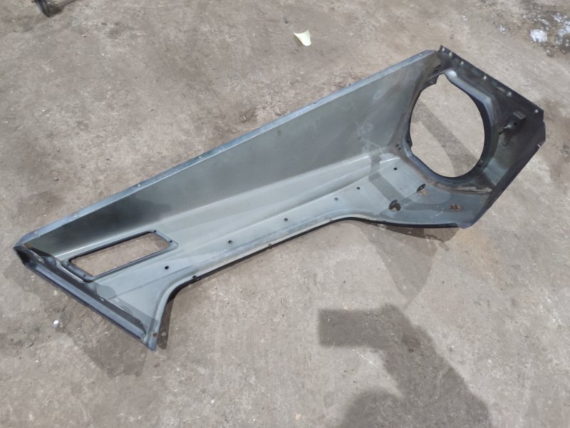 Крыло Mercedes-Benz G-Class