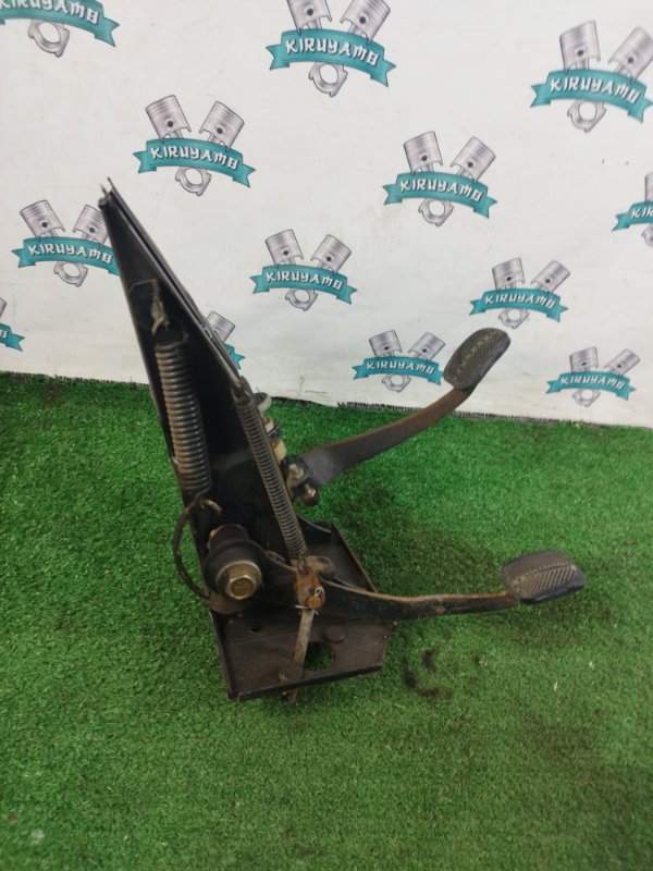 Блок педалей лада 2106 1996 21061